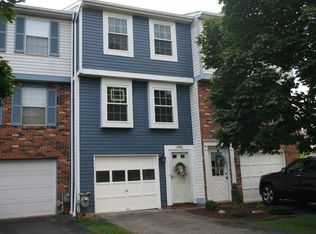 1450 S Randolph Dr, Clairton, PA