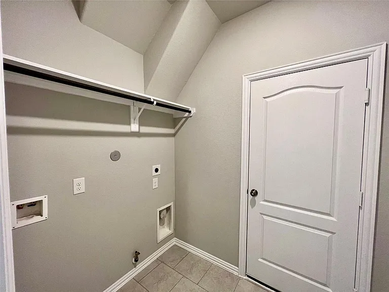 31418 Horseshoe Meadow Bnd — Photo 24