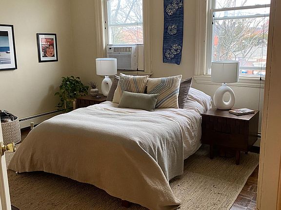 3rd image of 219 Glenridge Ave #8