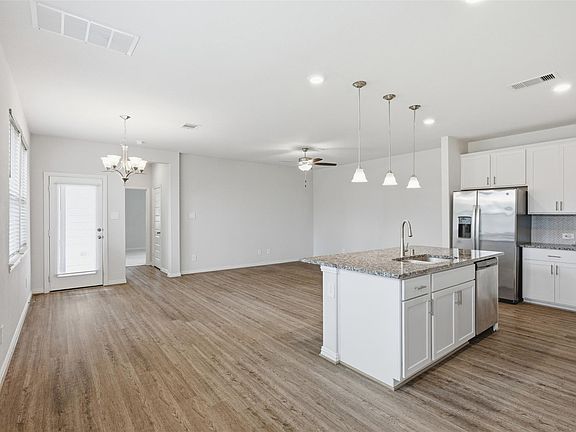 5th image of 114 Skyshine Ct