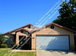 6208 Stonegate Dr #2, Bakersfield, CA 93306