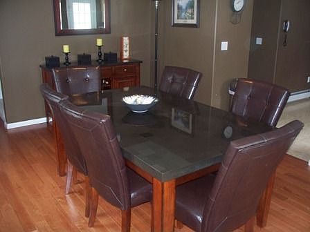 1st image of 6 Lakeview Dr