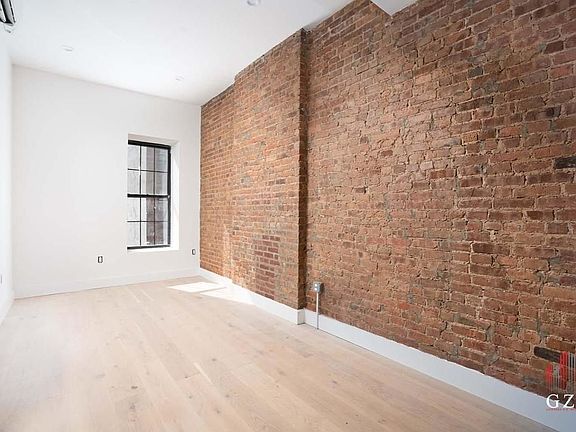 3rd image of 309 E 119th St #3