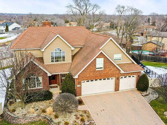 2nd image of 14305 Surrey Ct