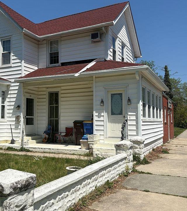 2nd image of 127 Cincinnati Ave
