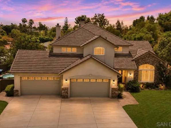 691 Center Stage Gln, Escondido, CA 92025