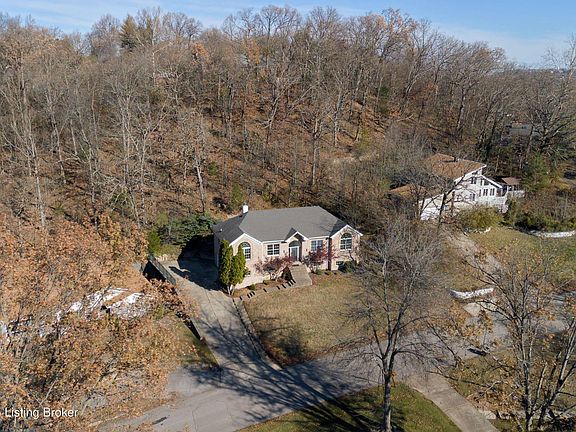 3rd image of 2907 Windsor Forest Dr