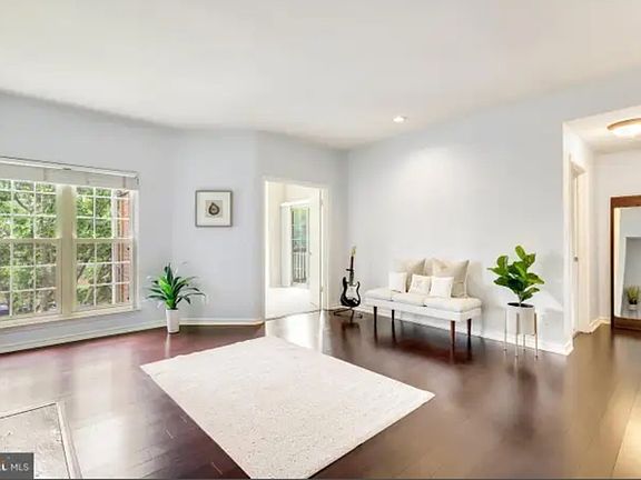 3rd image of 12161 Penderview Ter APT 925