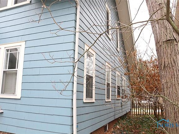 2nd image of 2049 Wildwood Blvd