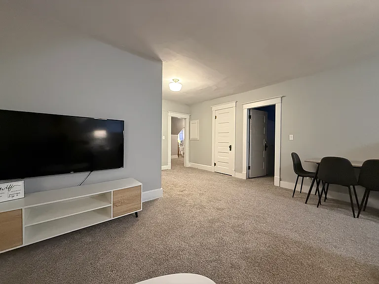 42 W Scribner Ave #3 — Photo 8