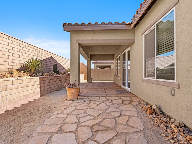 43720 Vacanza Ct — Photo 29