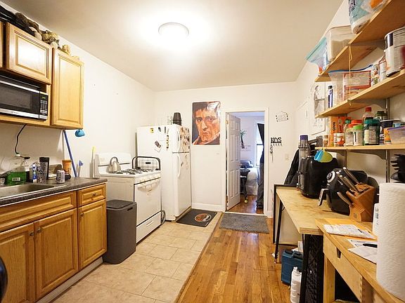 2nd image of 218 Mac Dougal St #2R