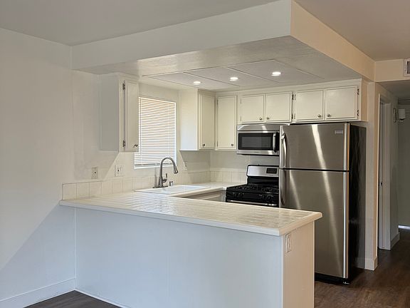 Kitchen with appliances