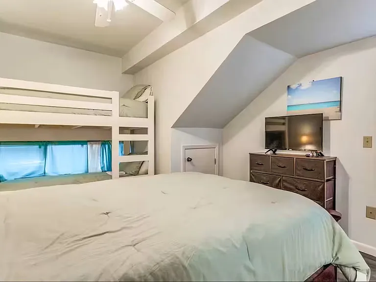 1390 Fort Pickens Rd #210 — Photo 18