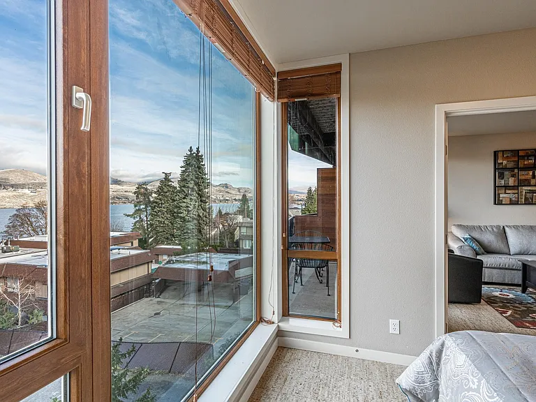 2220 W Woodin Ave #306 — Photo 14