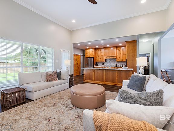 3rd image of 8525 Gayla Ct