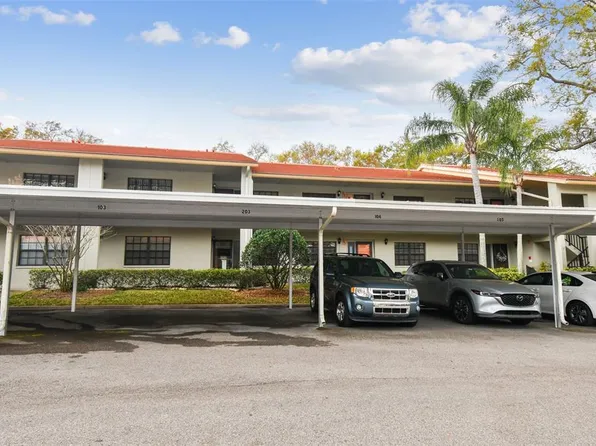 2020 Lakeview Dr APT 205, Clearwater, FL 33763