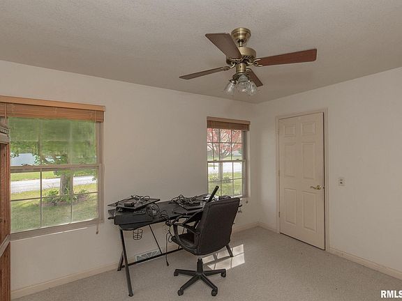 3rd image of 54 Lynwood Ave