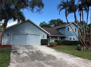 4273 Charing Cross Rd, Sarasota, FL 34241