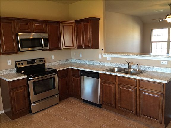 3rd image of 1321 Forest Dr