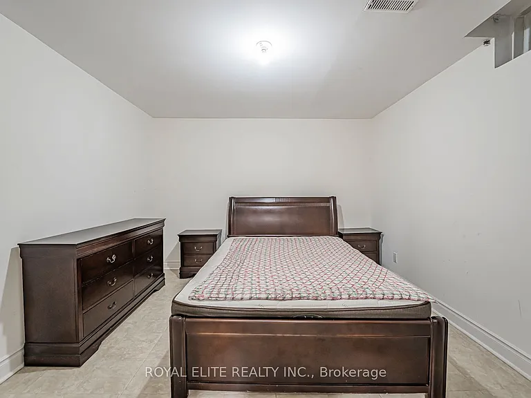 29 Ashmore Cres #BASEMENT — Photo 8