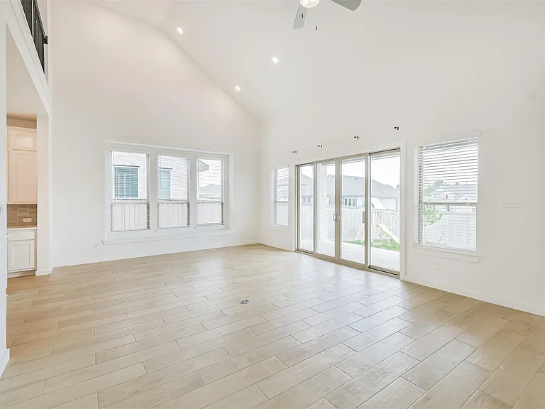 27027 W Rustlers Bnd — Photo 10