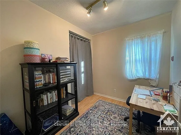 450 Maclaren St #8 — Photo 10