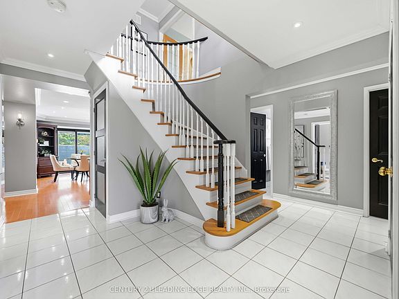 5th image of 272 Senator St