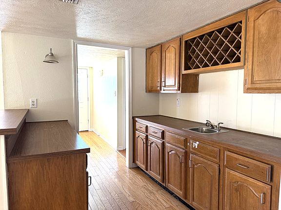 3rd image of 564 Havencrest Ln