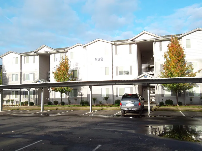 Boulder Creek Apartments — Photo 15