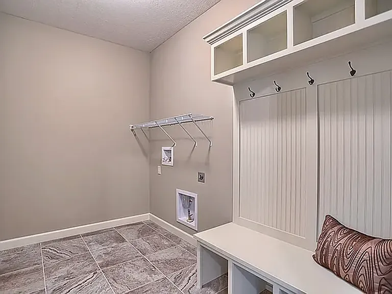 108 Cattail Ave — Photo 6