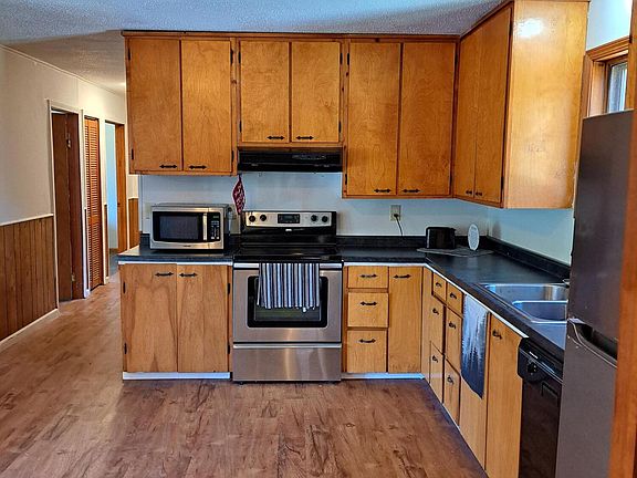 5th image of 3354 S Princeton Way Ave