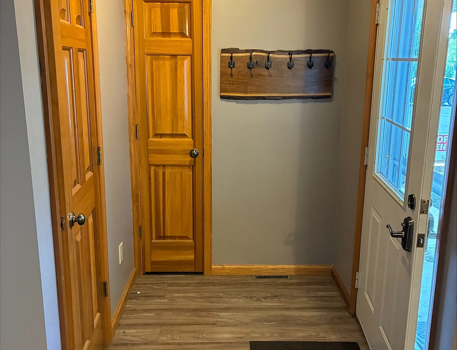 1 bed, 900 sqft, $900 — Photo 2