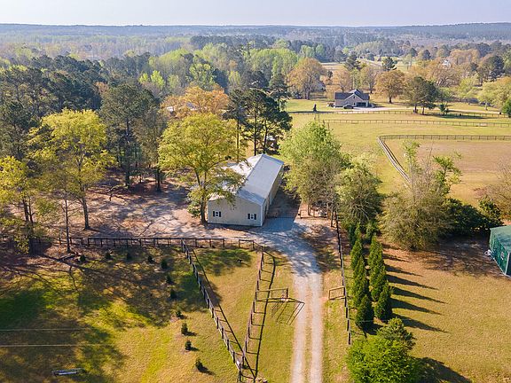 3rd image of 708 New Bridge Rd