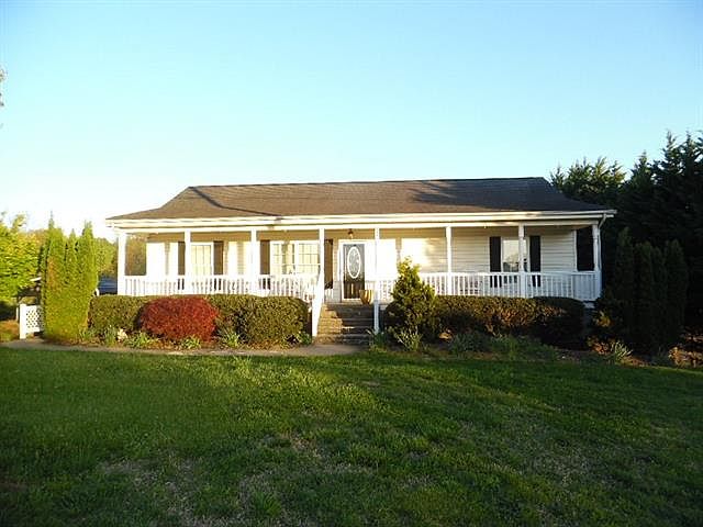 1st image of 521 Hopewell Rd