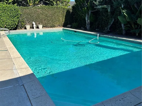 3252 Orangewood Ave, Los Alamitos, CA 90720
