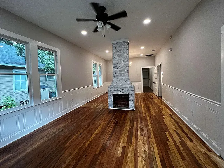 209 S Fulton St — Photo 14