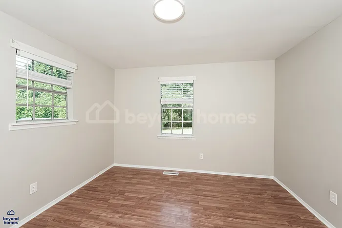 4213 Kendall Ave — Photo 10