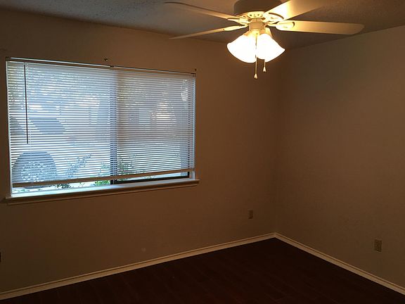 5th image of 504 Pine Trail Dr