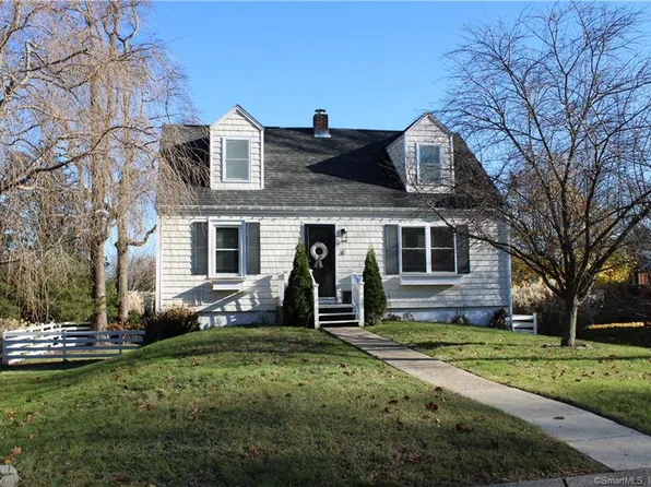 31 Flyers Drive, Norwich, CT 06360