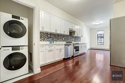 932 8th Ave #3 Photo 1