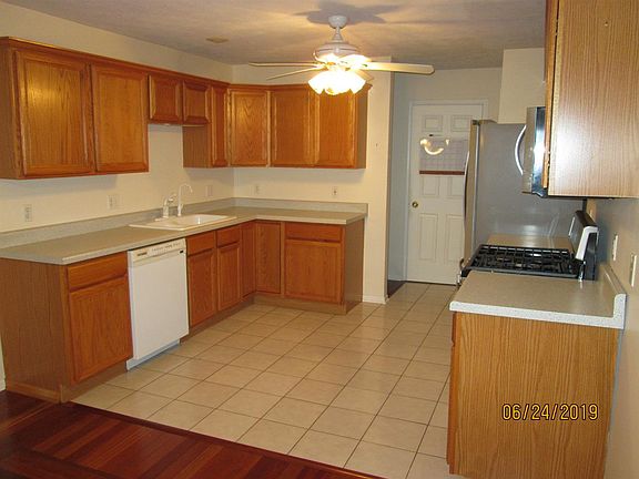 4th image of 4179 Riverwood Dr