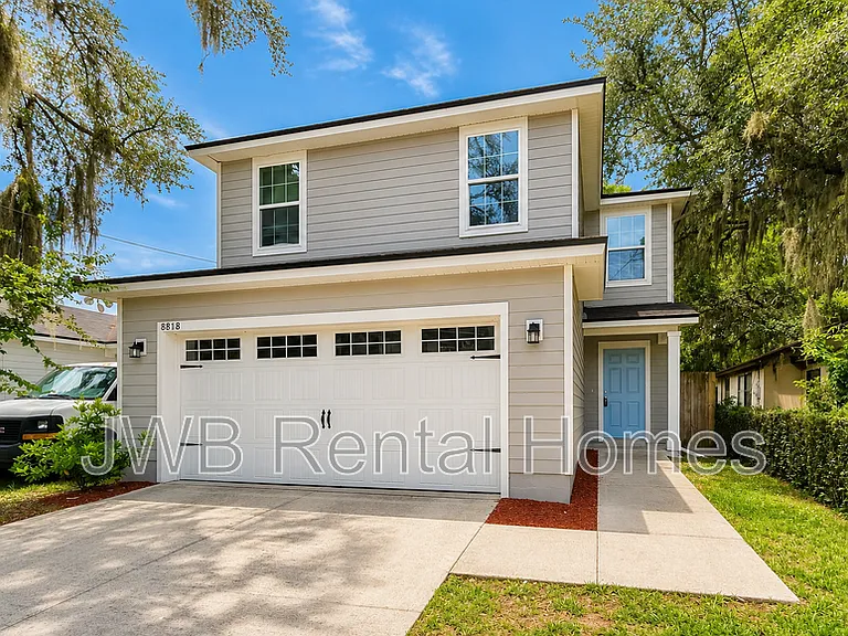 8818 Cocoa Ave — Photo 1