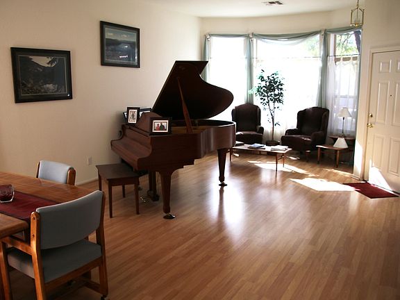 5th image of 2324 W Noble Heights Dr