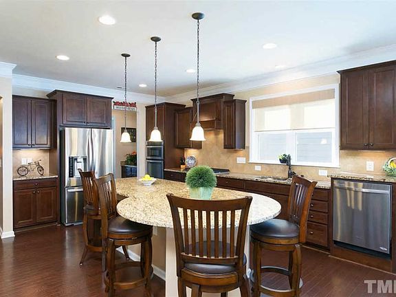 4th image of 2506 Bloomsbury Manor Dr