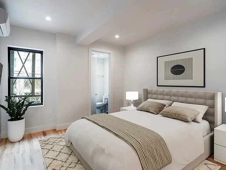 31 Orient Ave #PARLOR — Photo 7