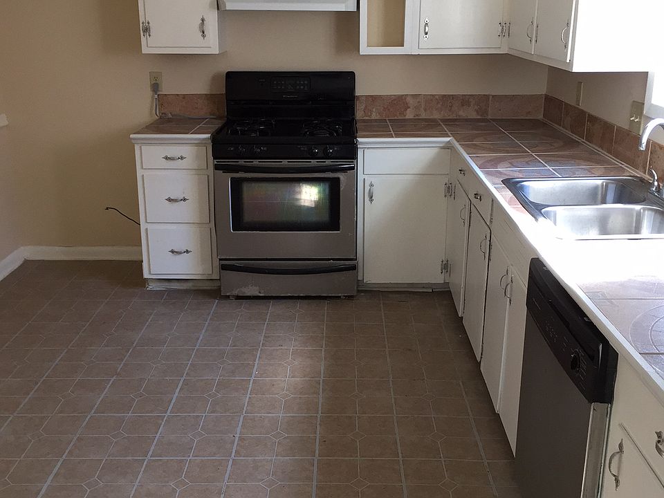2nd image of 517 Heatherwood Dr