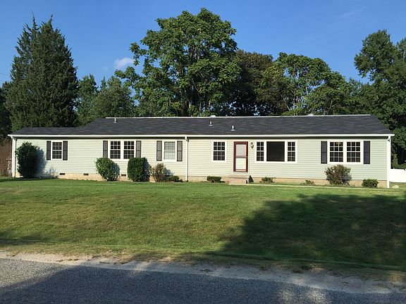 3rd image of 16309 Chinook Dr