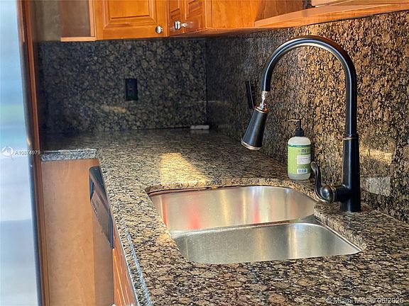 5th image of 6068 Strawberry Lakes Cir #6068