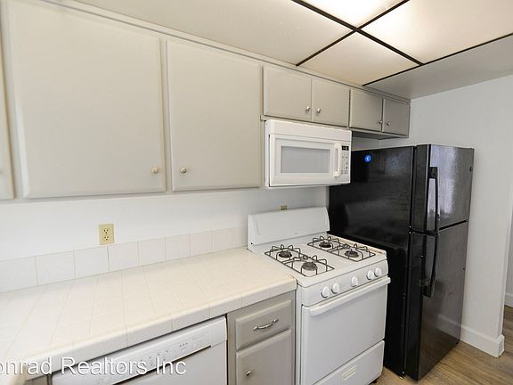 5th image of 227 W Escalones APT B